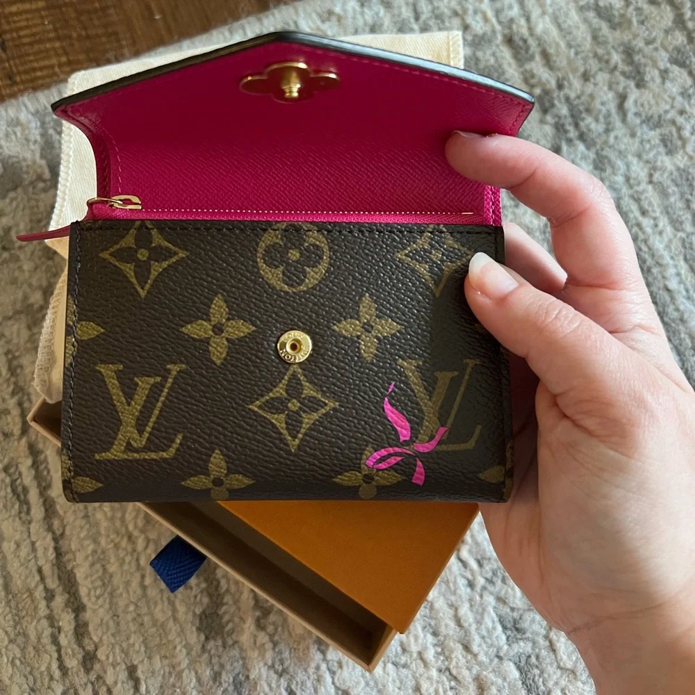 NEW RARE Authentic Louis Vuitton Vivienne Victorine Monogram Holiday 2025 Wallet